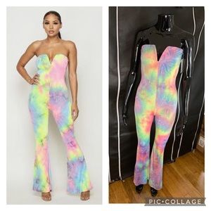 Tie-Dye strapless jumpsuit.